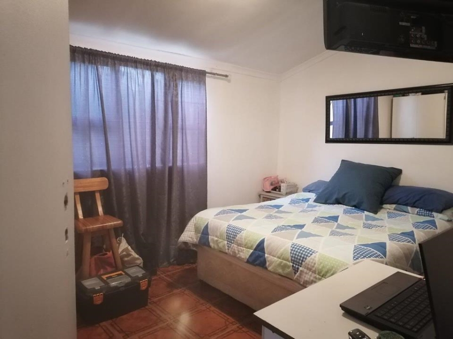 2 Bedroom Property for Sale in Bishop Lavis Western Cape